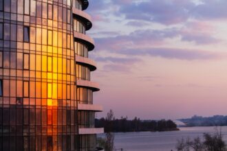 Edgewater luxury lifestyle