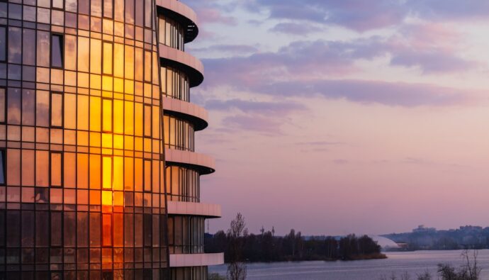 Edgewater luxury lifestyle